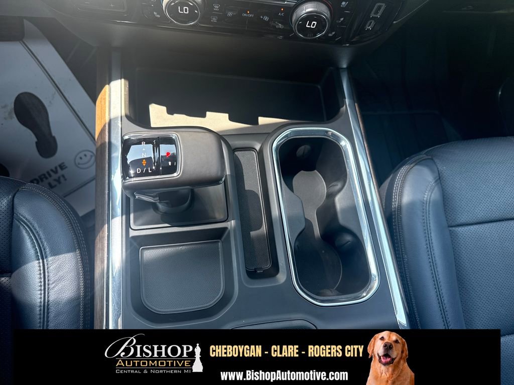 2023 Chevrolet Silverado 1500 High Country image 25