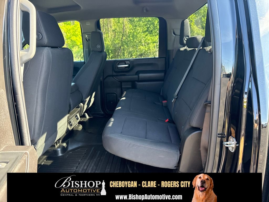 2024 GMC Sierra 3500 HD Pro image 17