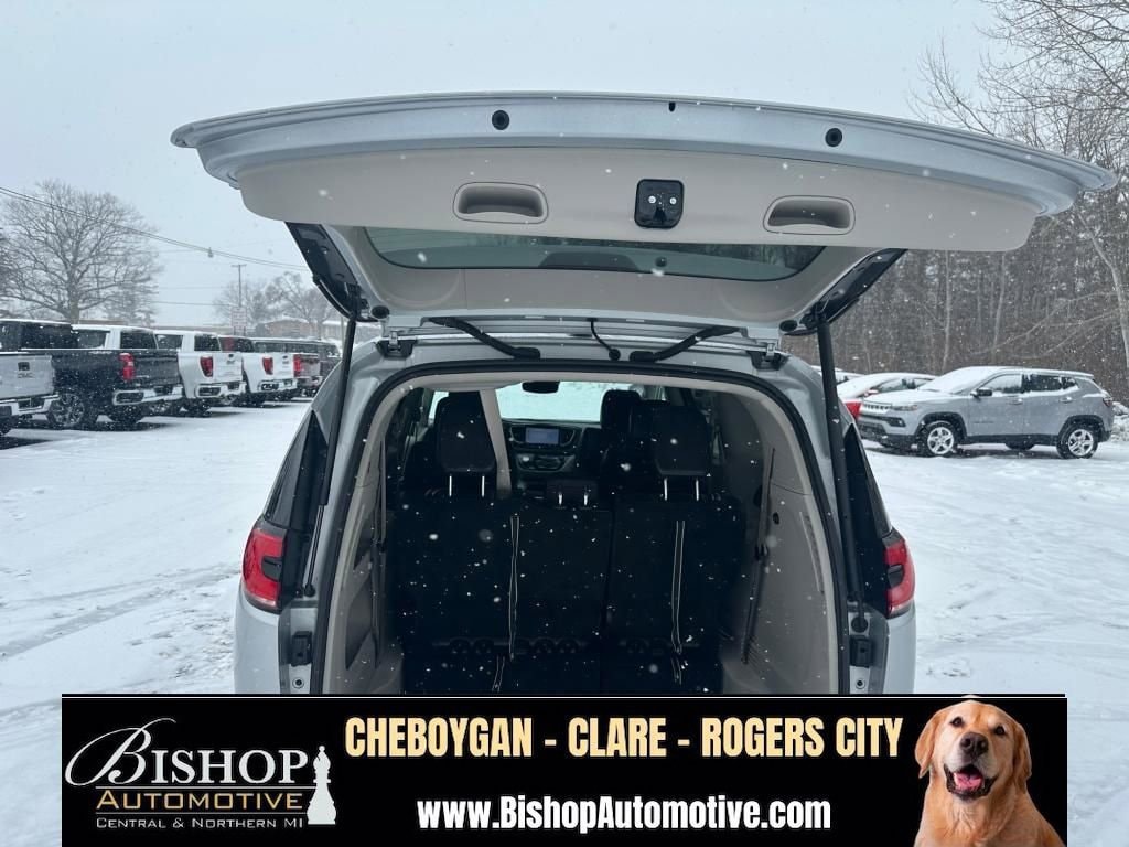 2024 Chrysler Pacifica Touring L - Photo 53