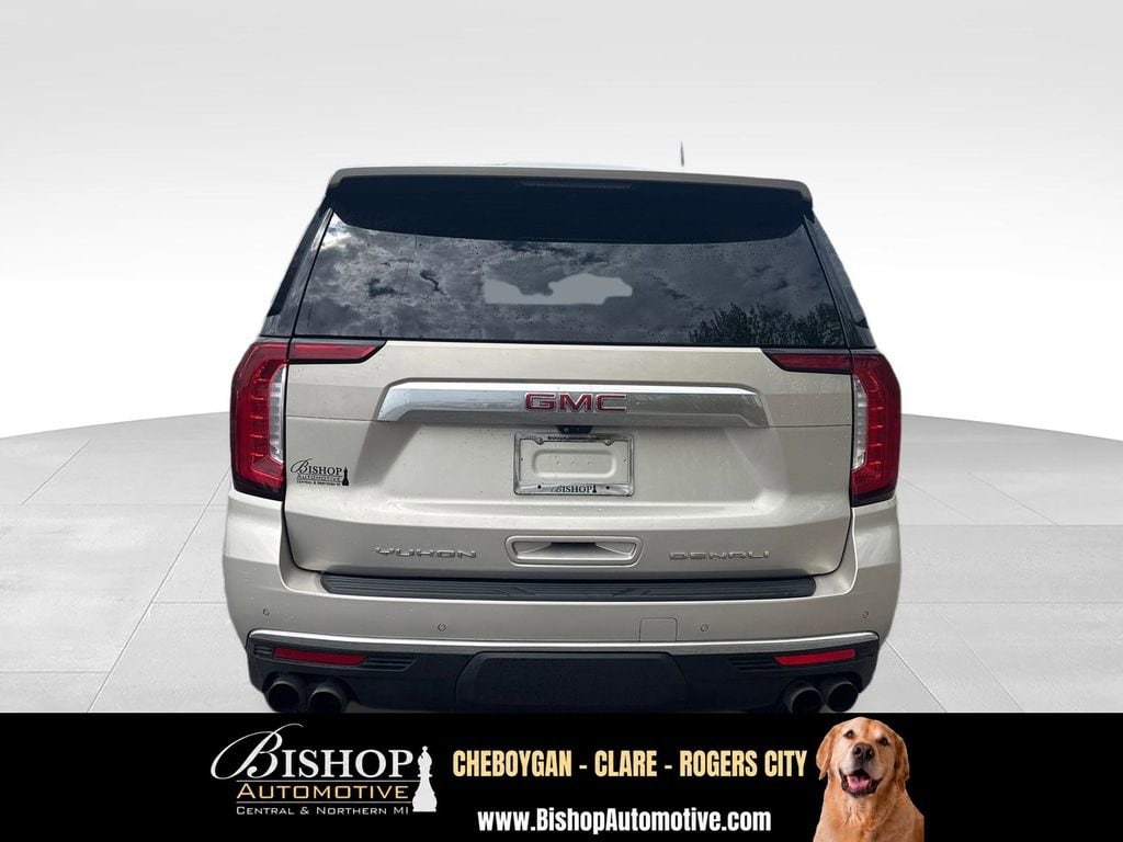 2021 GMC Yukon Denali image 12