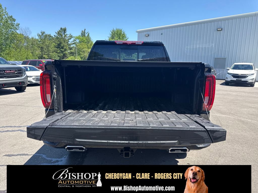 2025 GMC Sierra 1500 AT4 image 8