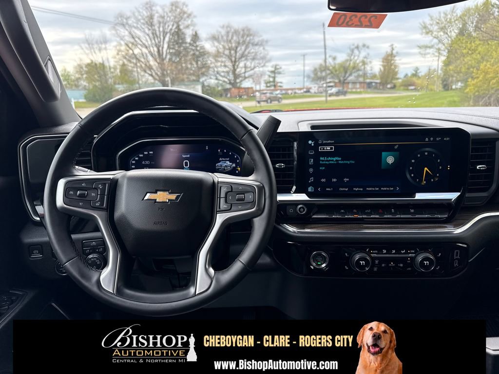 2024 Chevrolet Silverado 1500 LT (2FL) image 16
