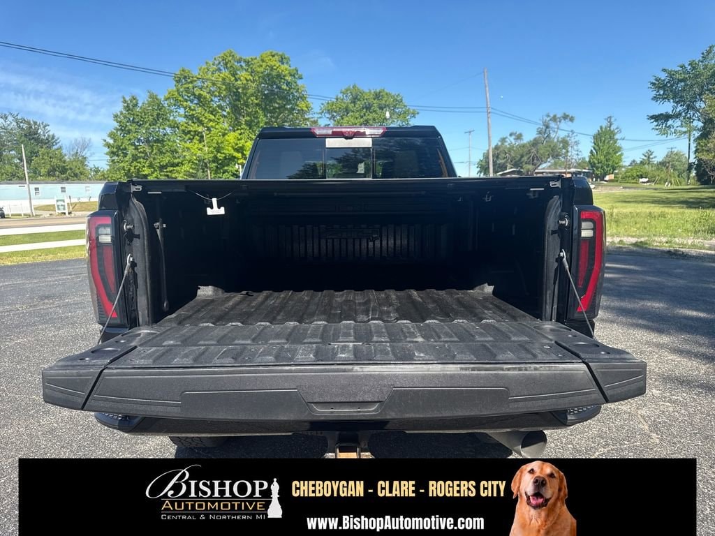 2024 GMC Sierra 2500 HD AT4 image 8