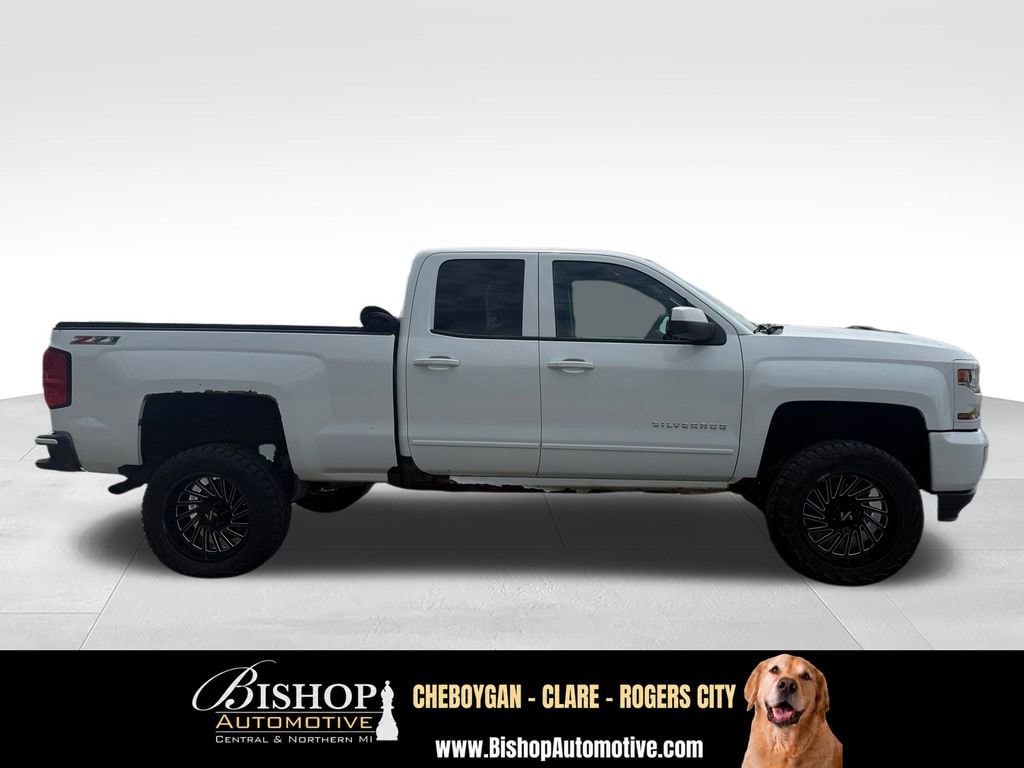 2017 Chevrolet Silverado 1500 LT image 8