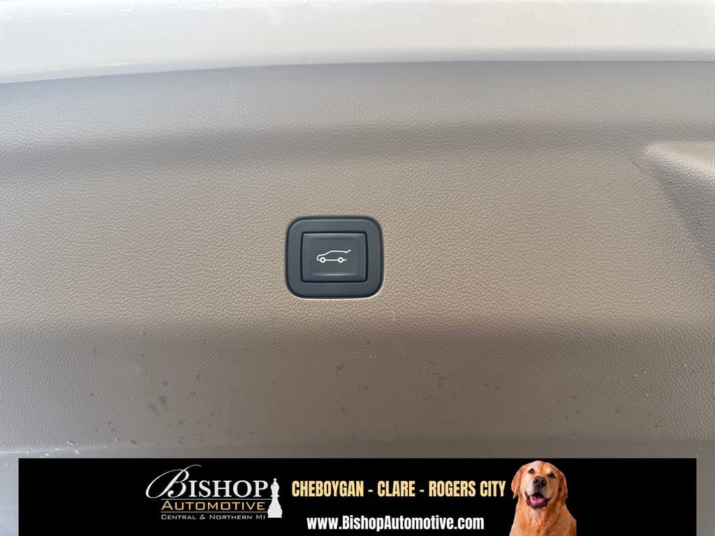 2021 GMC Yukon Denali image 9