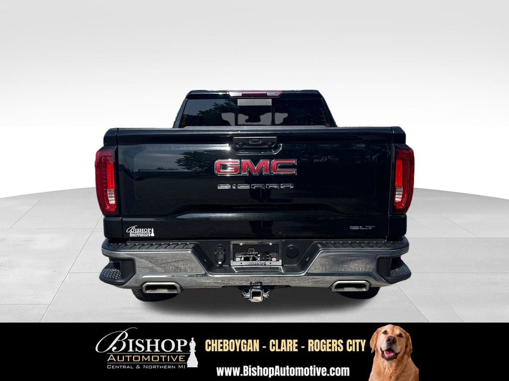 2024 GMC Sierra 1500 SLT image 11