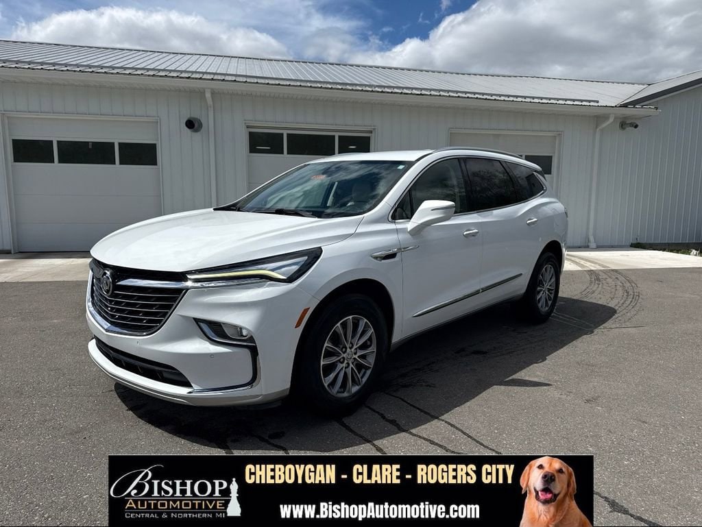 2023 Buick Enclave Essence AWD's photo