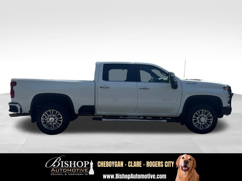 2022 Chevrolet Silverado 2500 HD High Country image 13