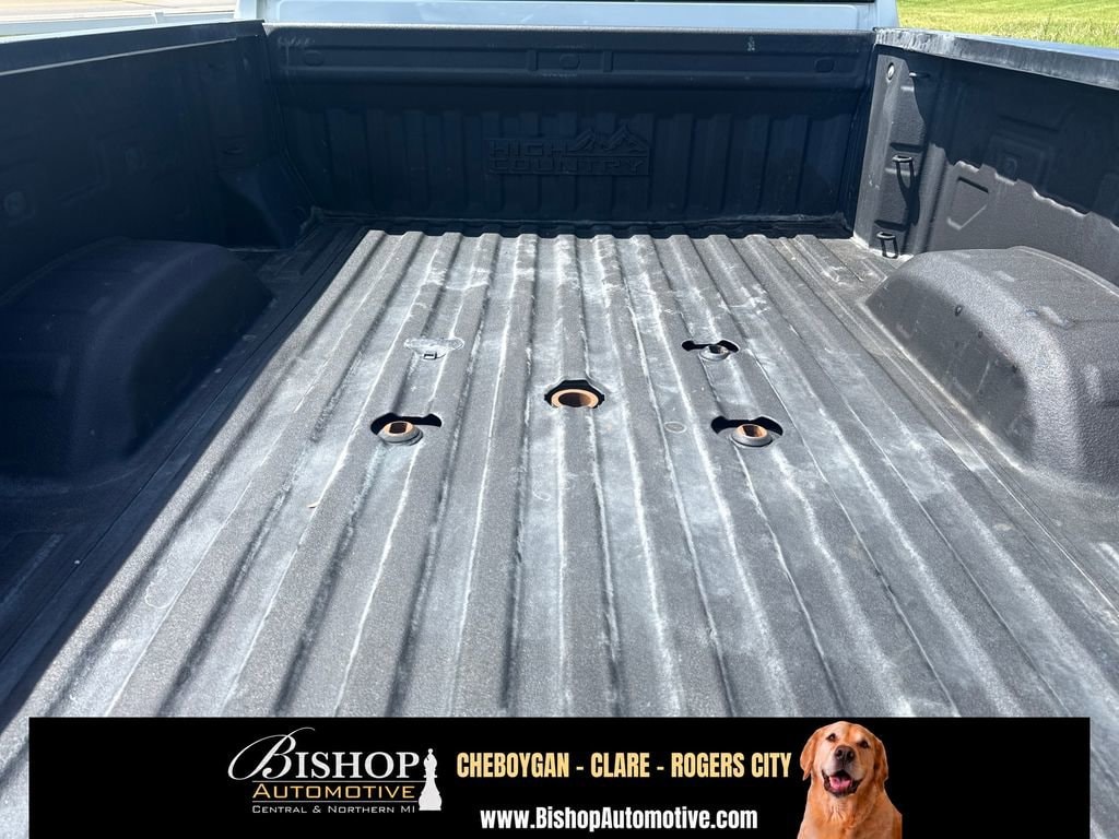 2022 Chevrolet Silverado 2500 HD High Country image 21