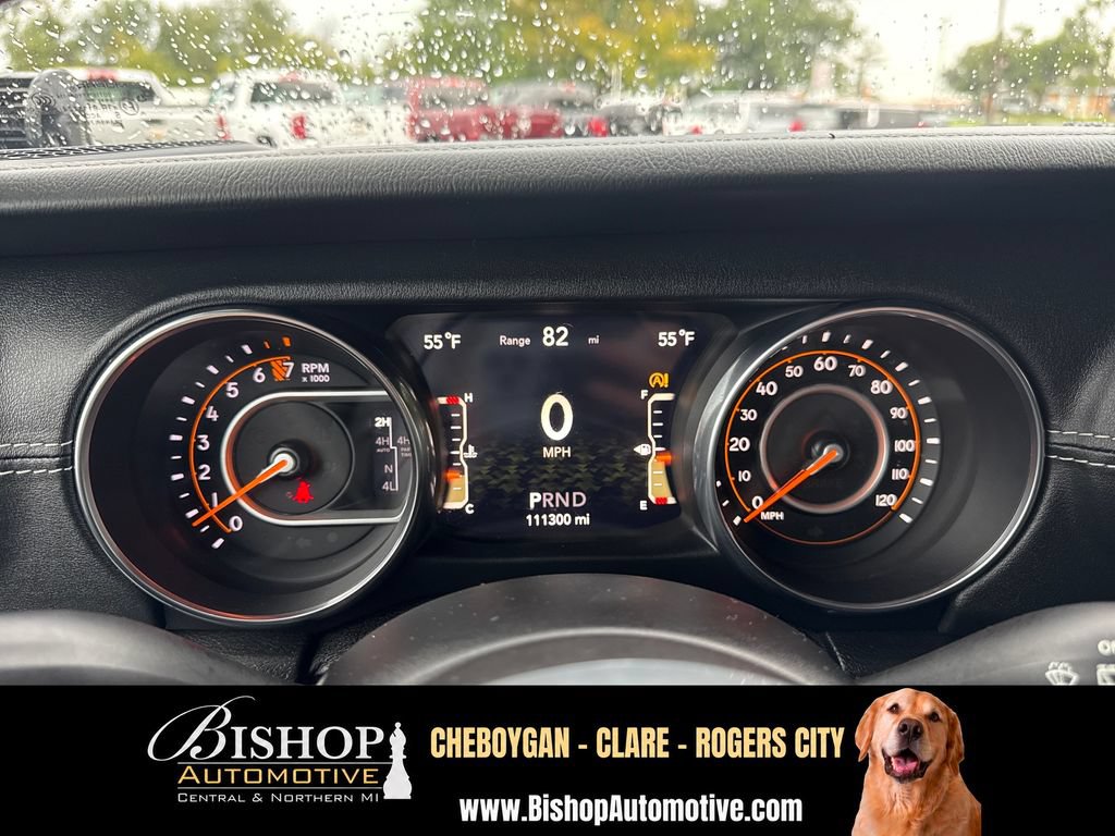 2019 Jeep Wrangler Unlimited Sahara vehicle photo 2