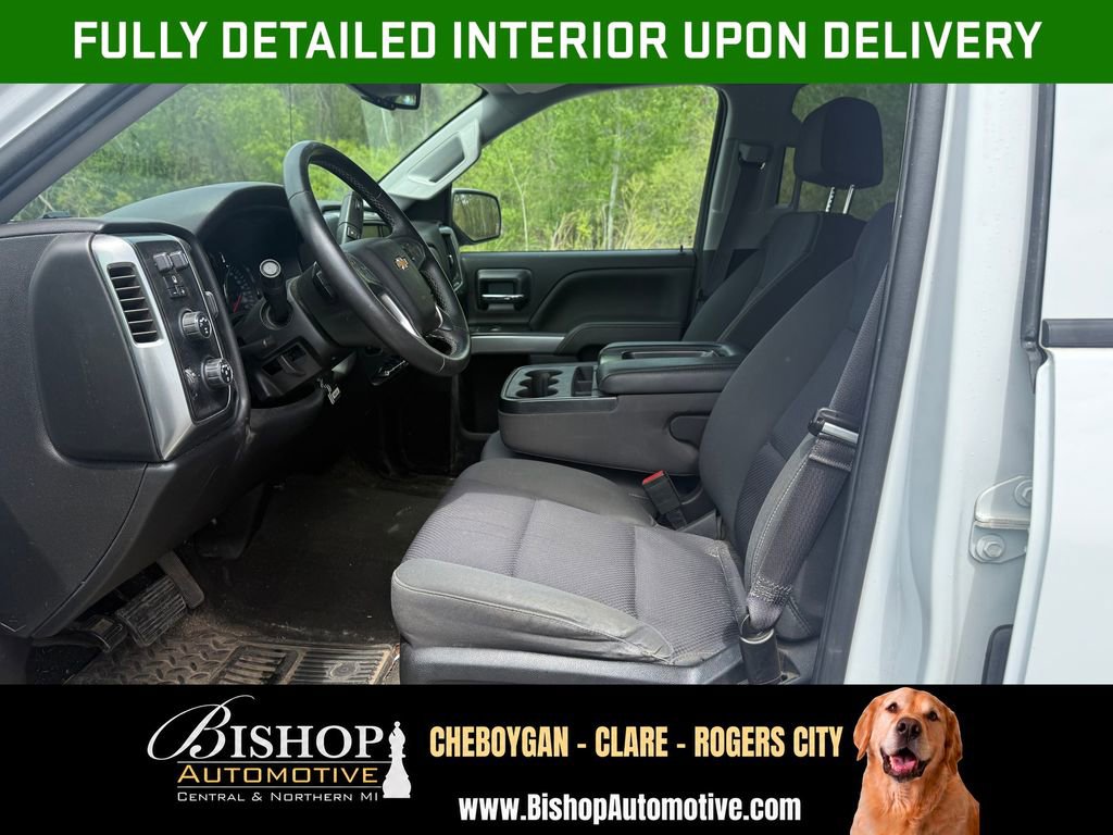 2017 Chevrolet Silverado 1500 LT image 3