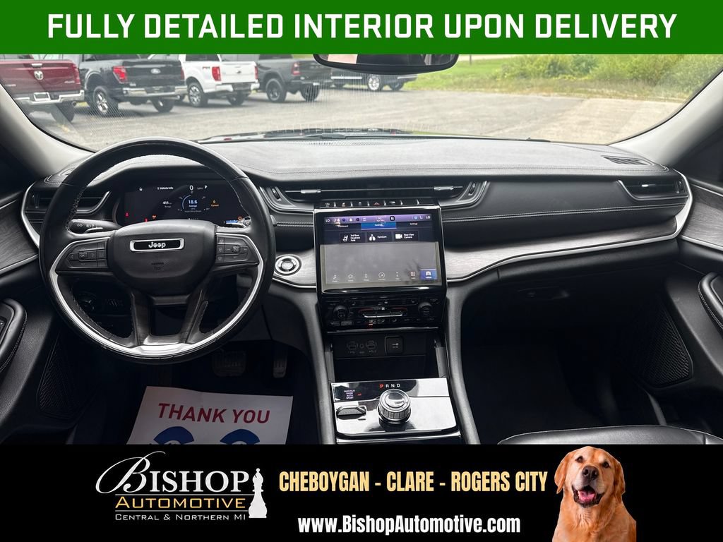 2023 Jeep Grand Cherokee L Limited vehicle photo 3