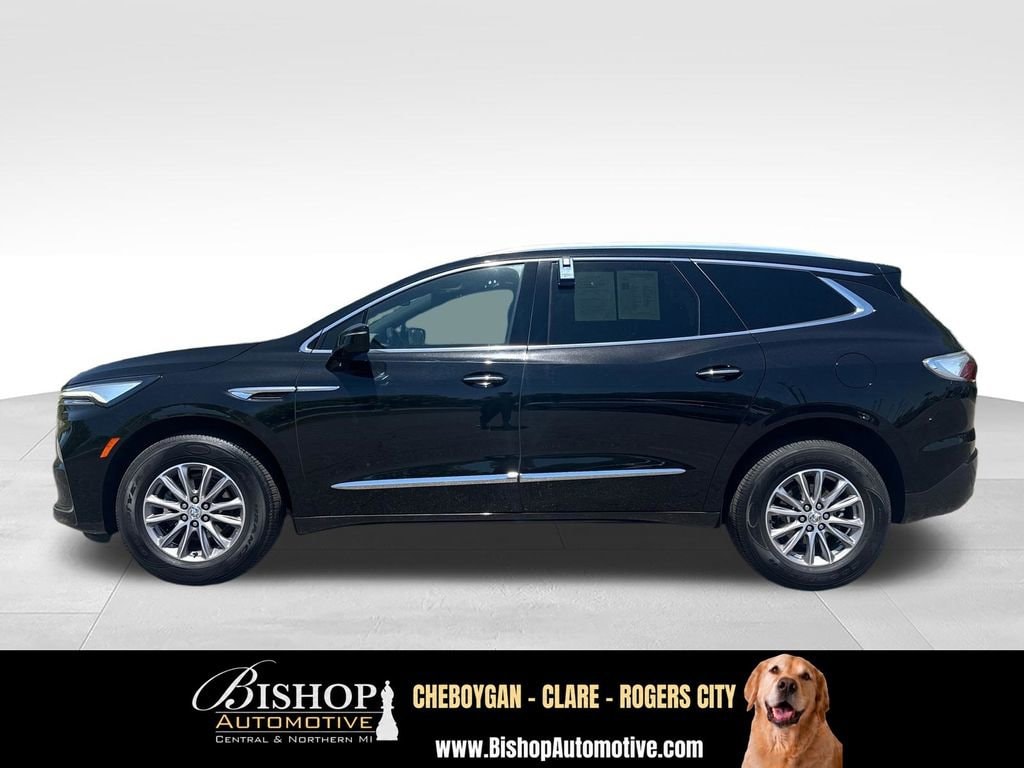 2024 Buick Enclave Essence image 8