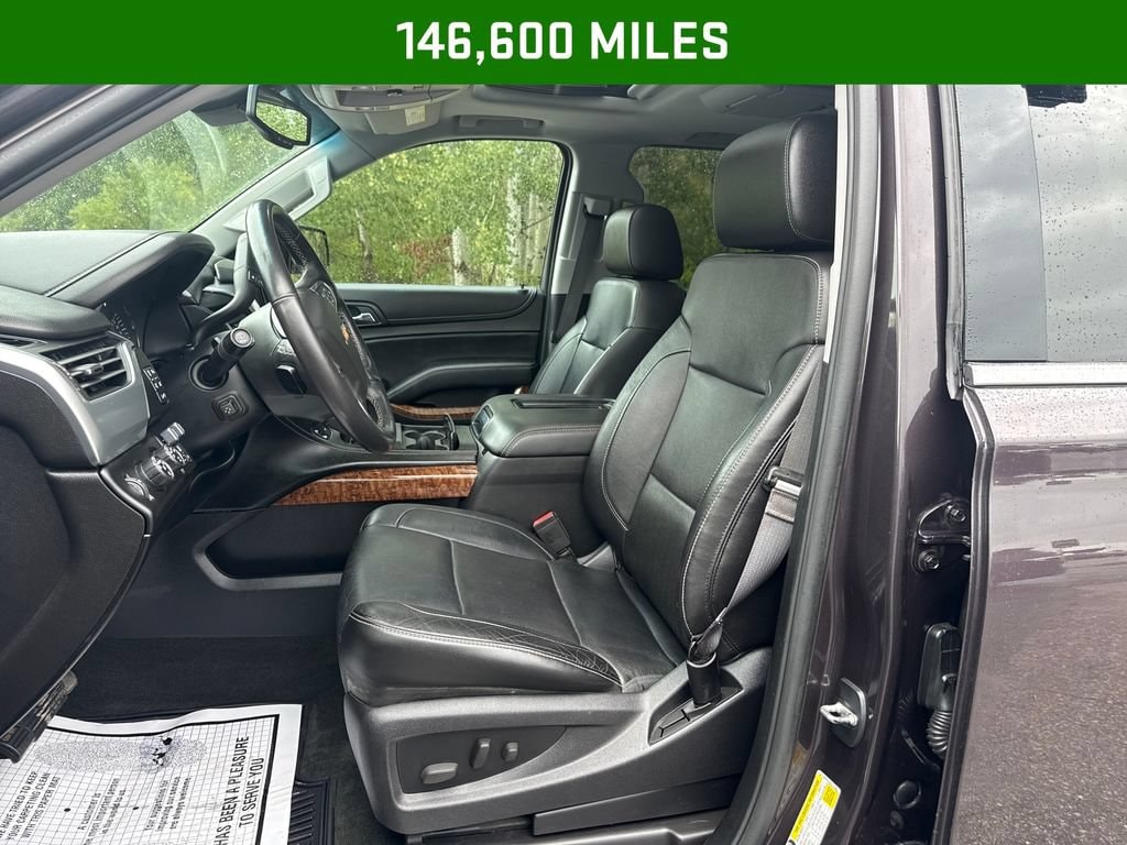 2015 Chevrolet Suburban LTZ vehicle photo 4