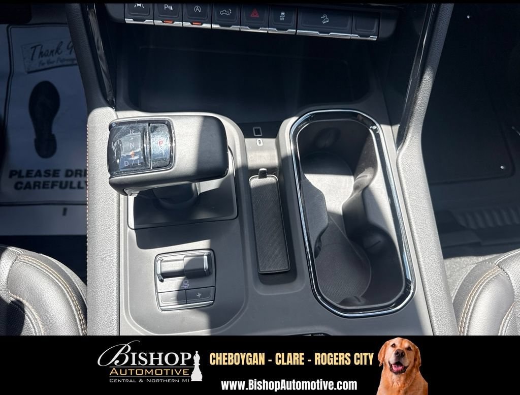 2025 GMC Sierra 1500 AT4 image 25