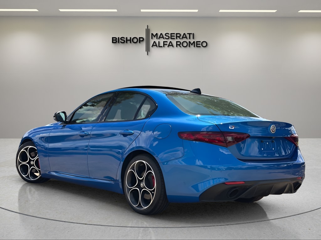 Used 2023 Alfa Romeo Giulia Veloce Sedan