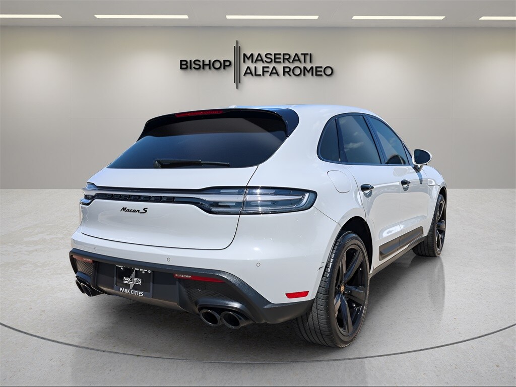 2022 Porsche Macan S photo 3