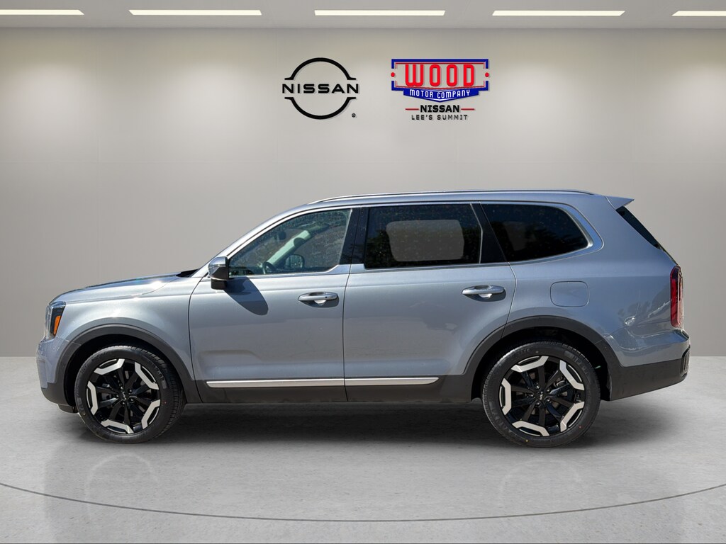 Used 2025 Kia Telluride S SUV