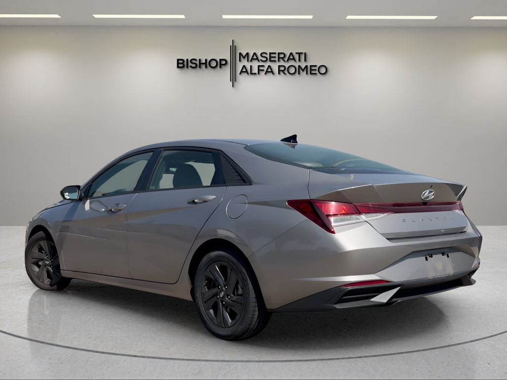 Used 2022 Hyundai Elantra SEL Sedan