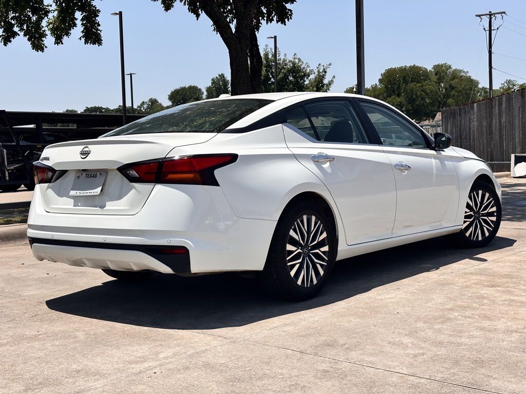 Used 2025 Nissan Altima 2.5 SV Sedan
