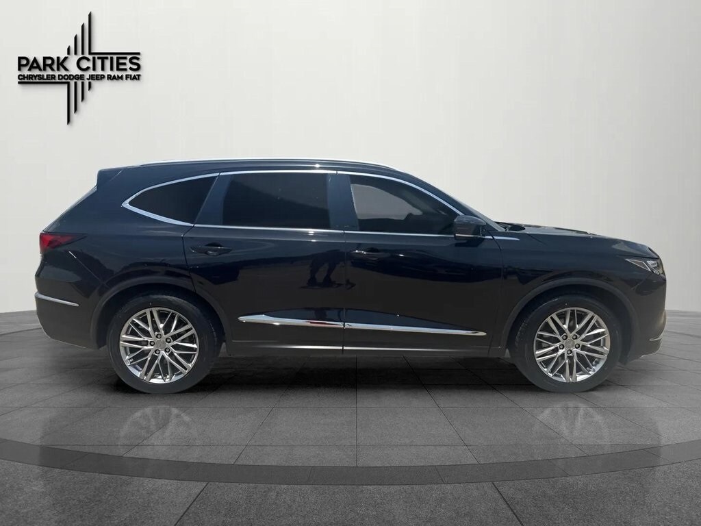 2022 Acura MDX Advance photo 2