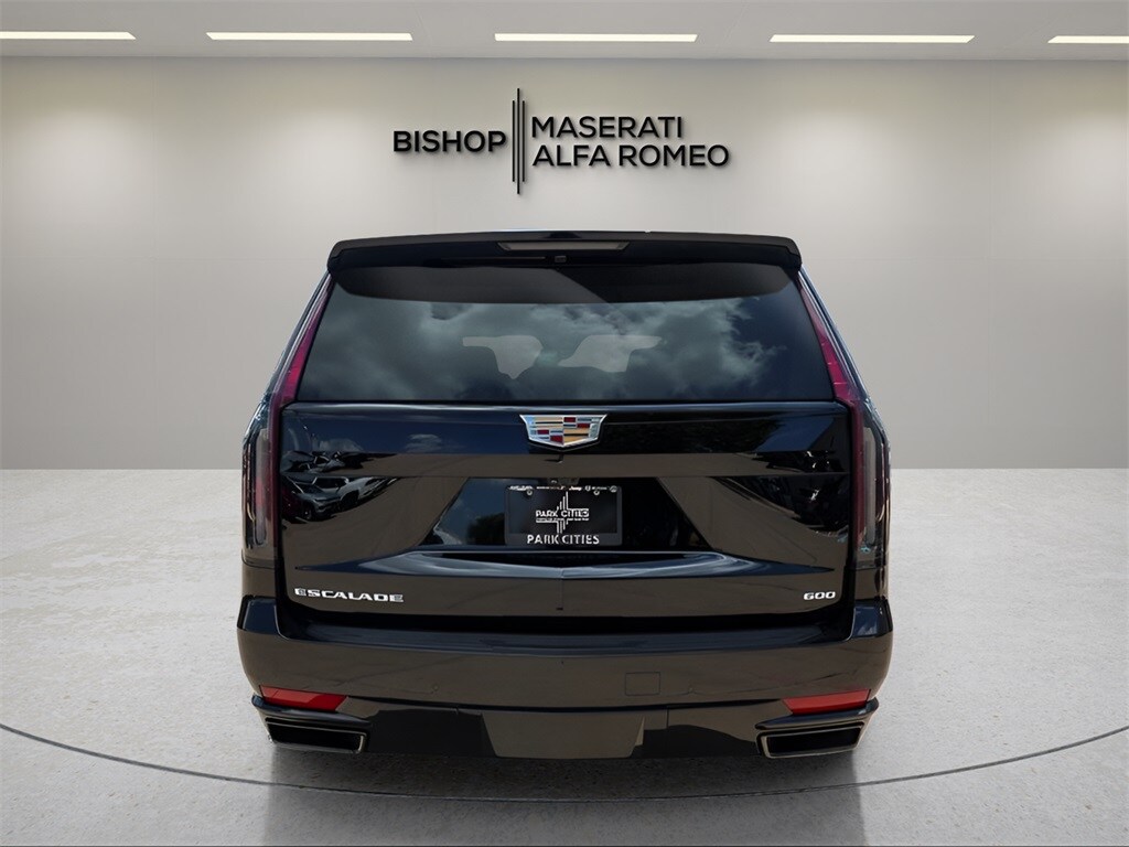2024 Cadillac Escalade Sport photo 4