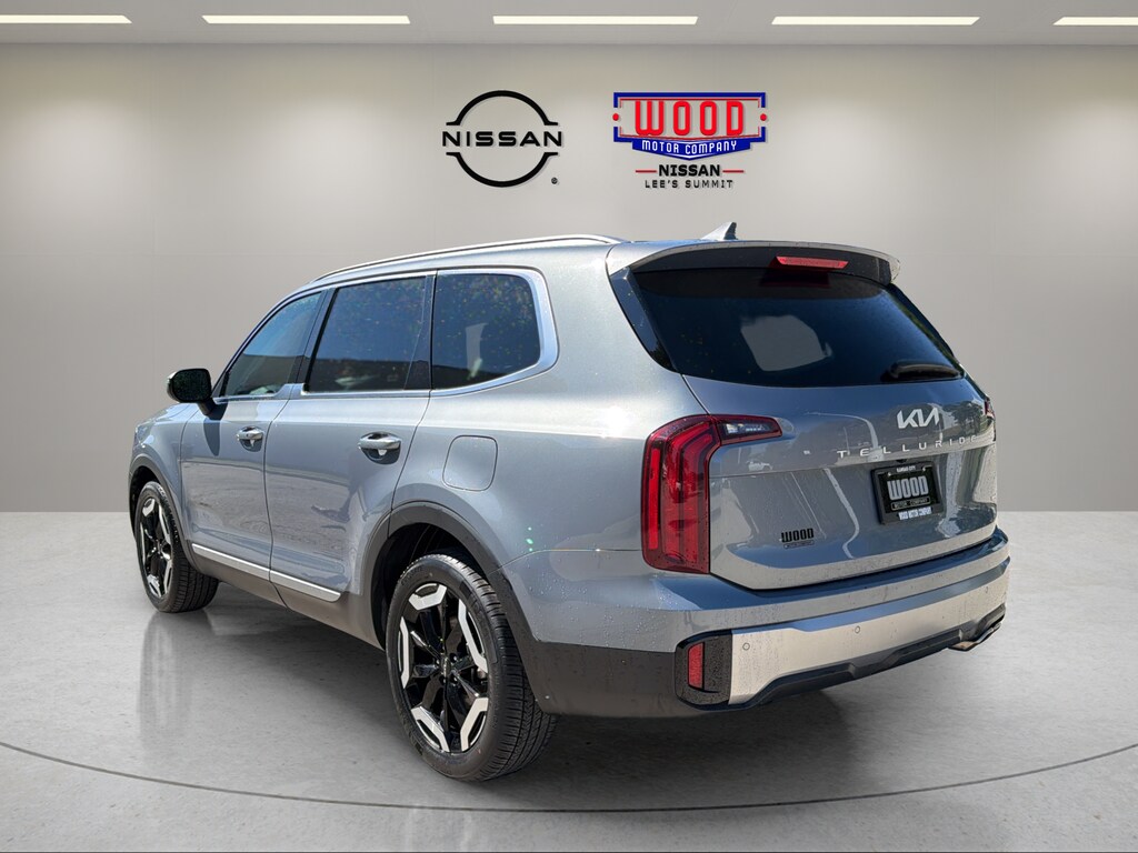 Used 2025 Kia Telluride S SUV