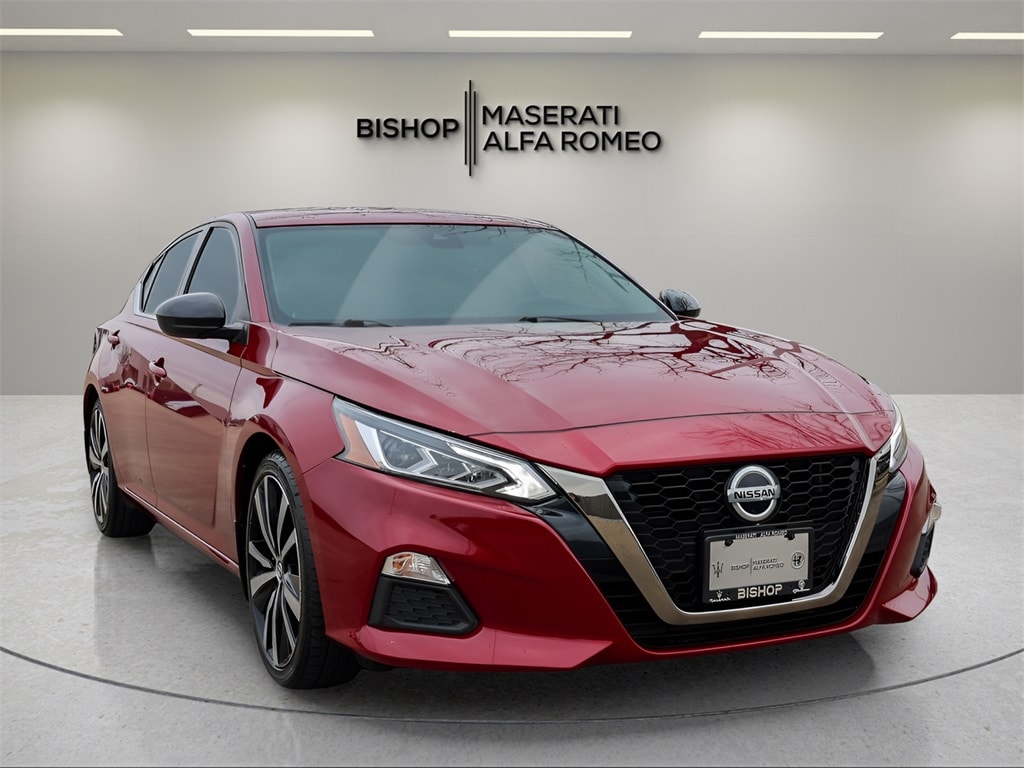 Used 2022 Nissan Altima 2.5 SR Sedan