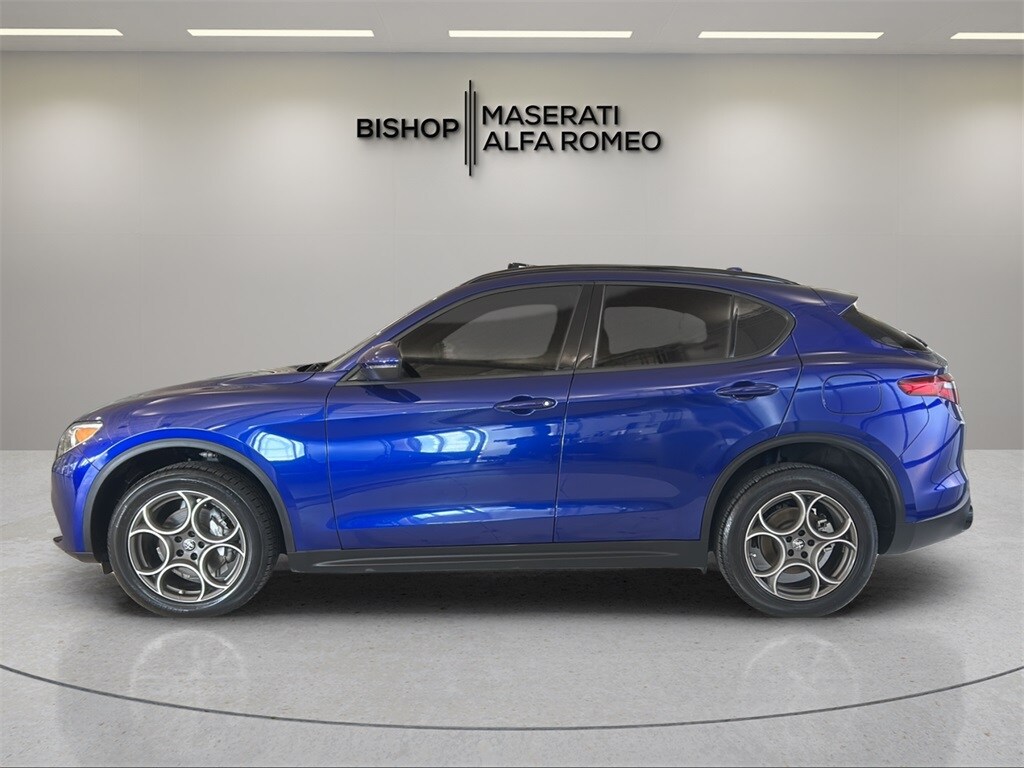 2022 Alfa Romeo Stelvio Sprint photo 4
