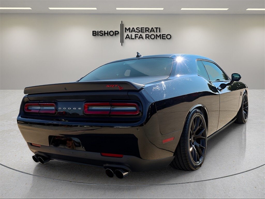 2015 Dodge Challenger SRT8 Hellcat photo 2