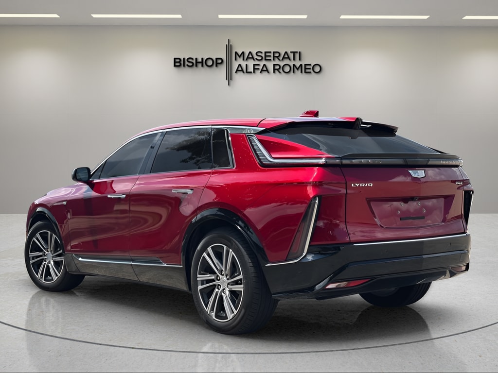 Used 2024 Cadillac Lyriq Luxury SUV
