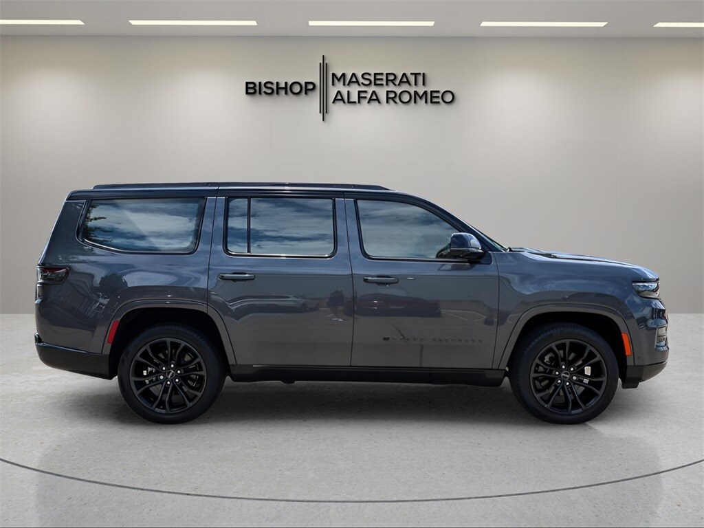 2024 Jeep Grand Wagoneer II photo 2