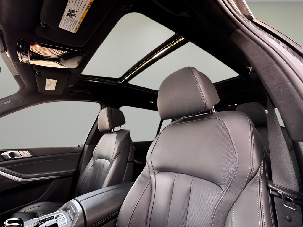 2022 BMW X7 40i - Photo 18