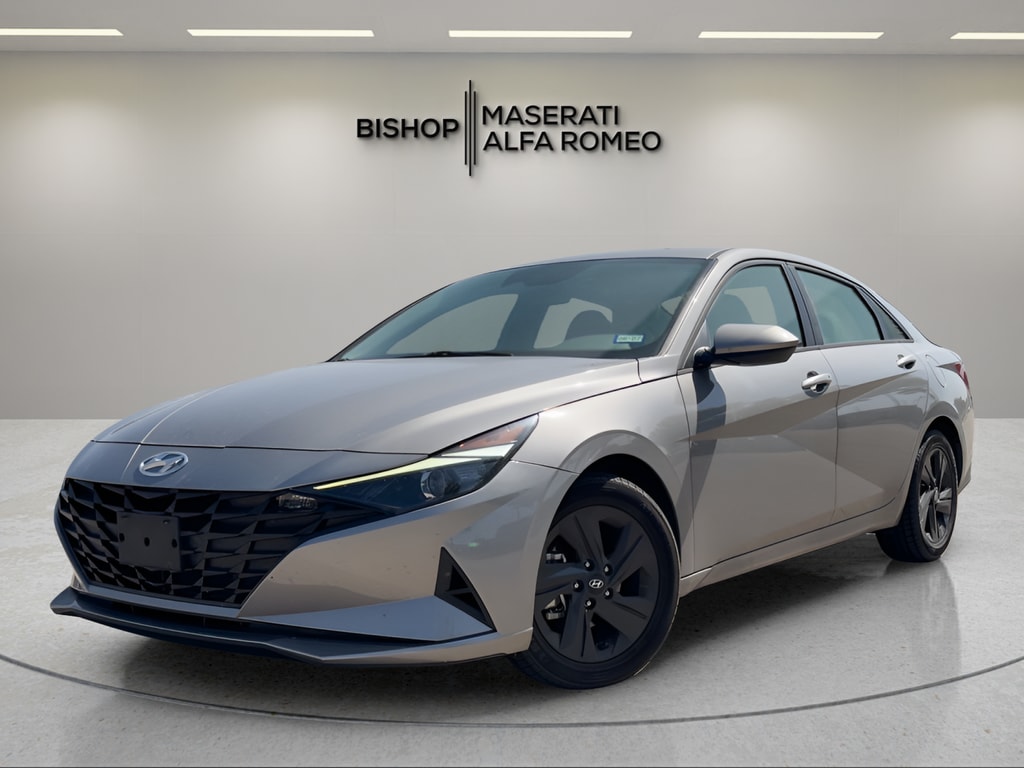 Used 2022 Hyundai Elantra SEL Sedan