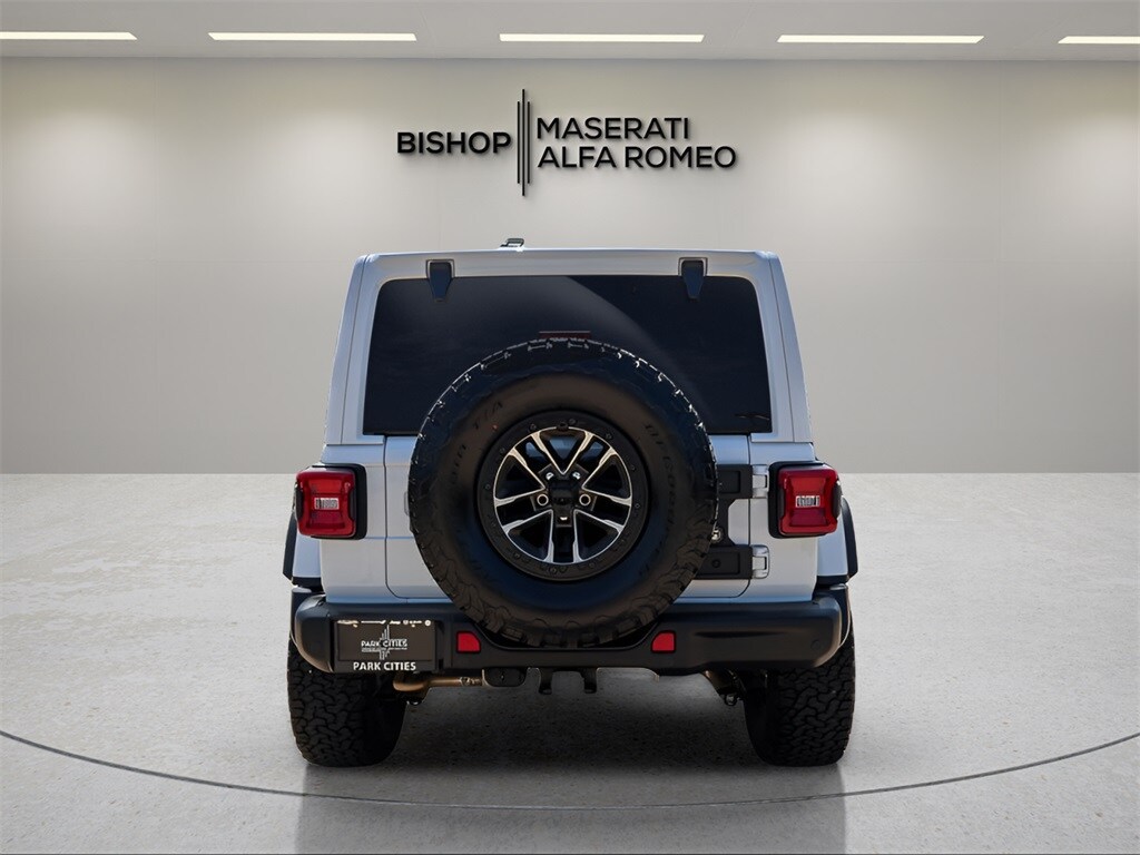 2024 Jeep Wrangler Rubicon 392 photo 3