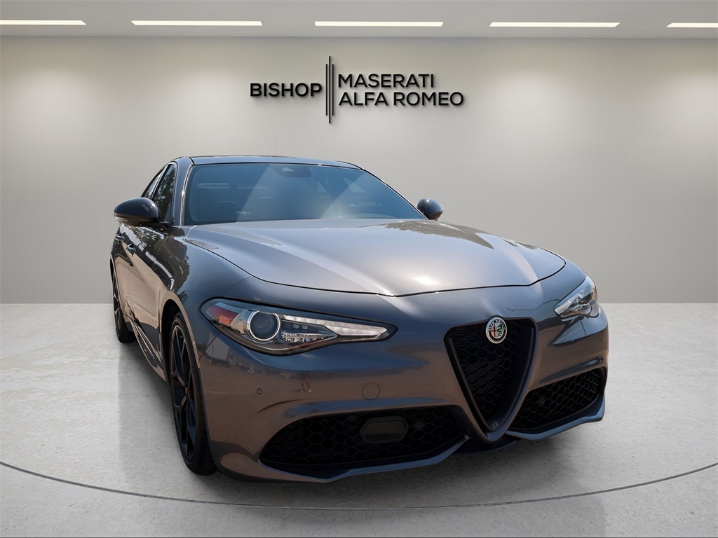 2020 Alfa Romeo Giulia Sport's photo