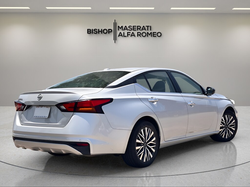 Used 2025 Nissan Altima 2.5 SV Sedan
