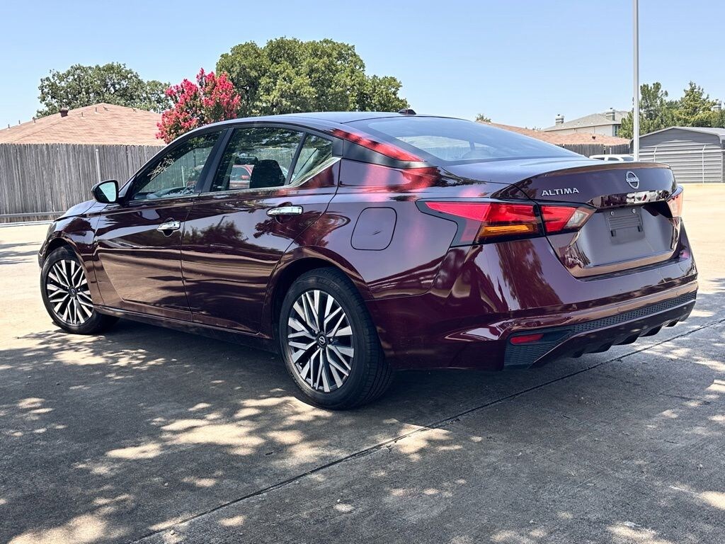 Used 2025 Nissan Altima 2.5 SV Sedan
