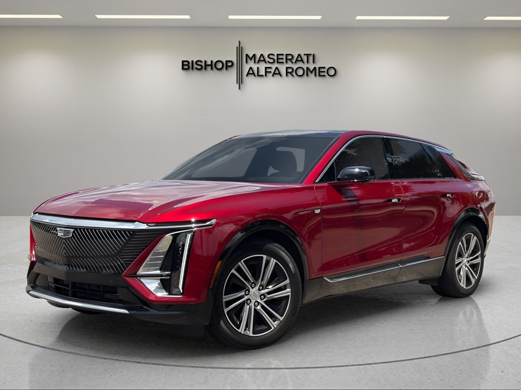 Used 2024 Cadillac Lyriq Luxury SUV