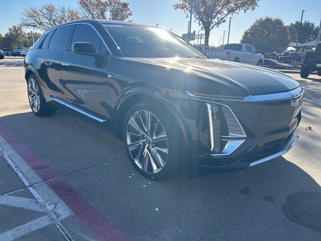 Used 2023 Cadillac Lyriq Luxury SUV
