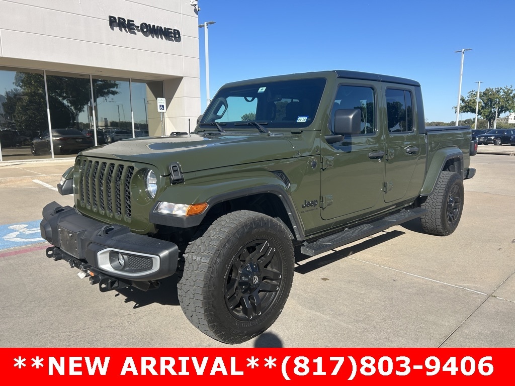 Used 2023 Jeep Gladiator Sport Truck