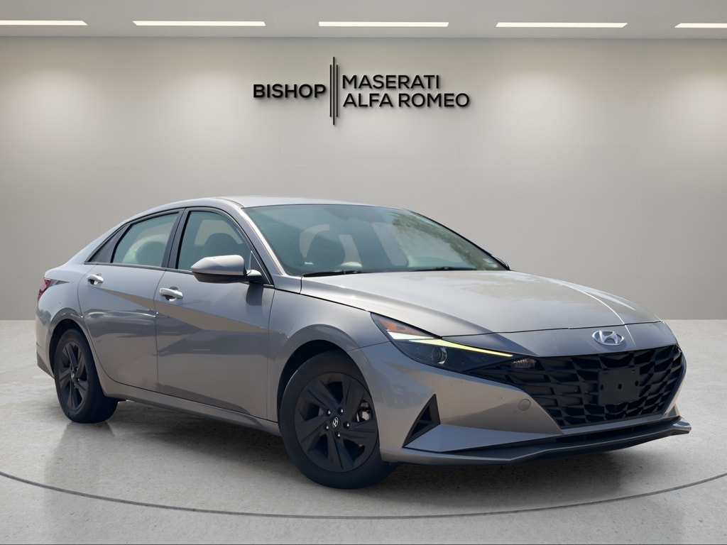 Used 2022 Hyundai Elantra SEL Sedan