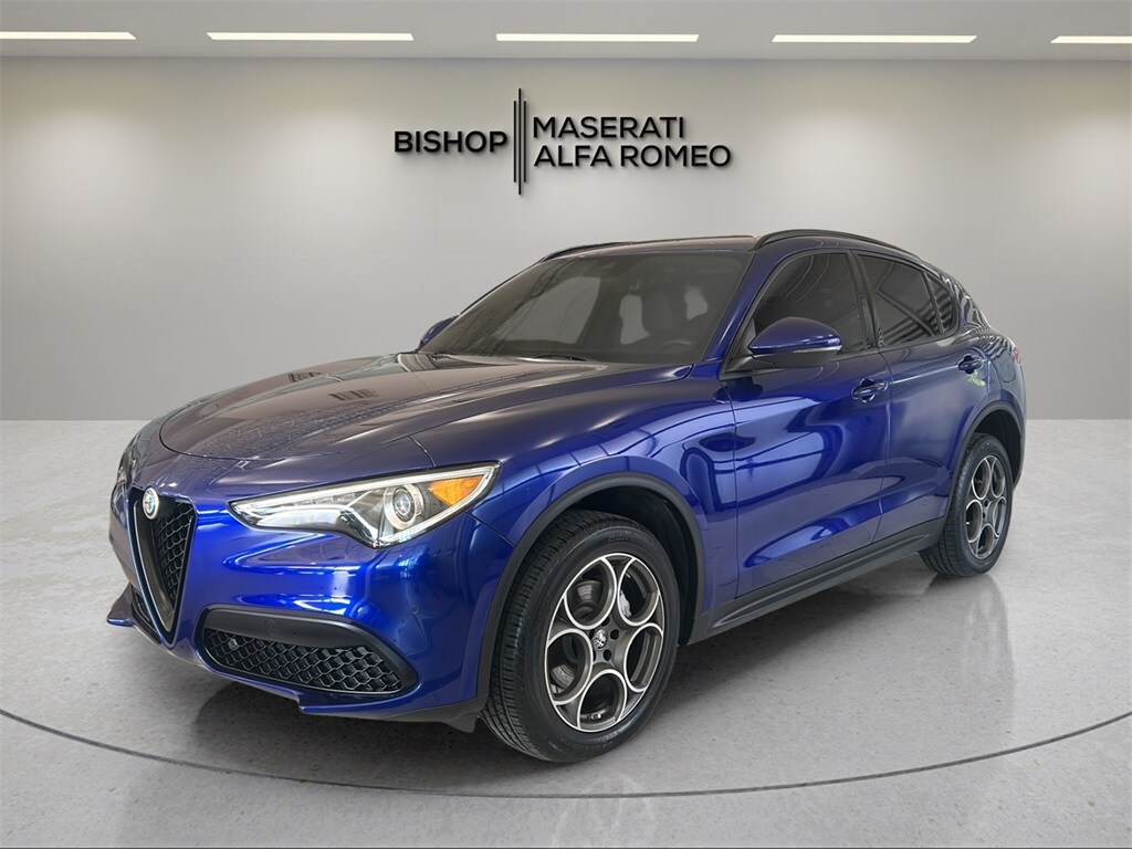2022 Alfa Romeo Stelvio Sprint photo 3