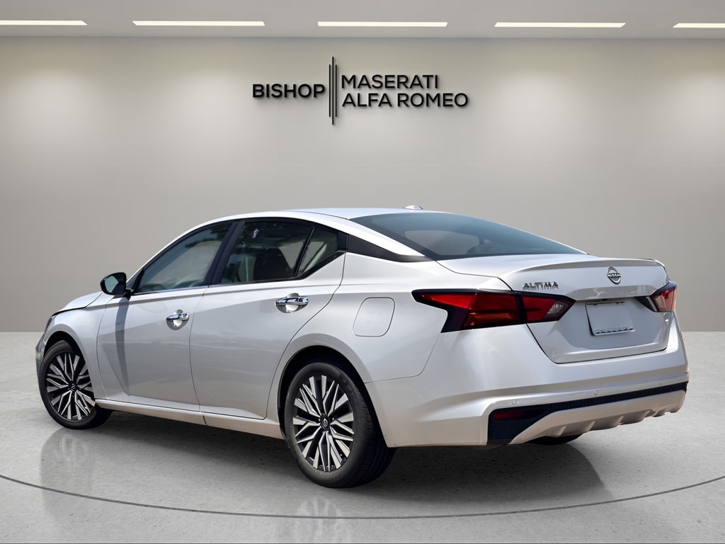 Used 2025 Nissan Altima 2.5 SV Sedan