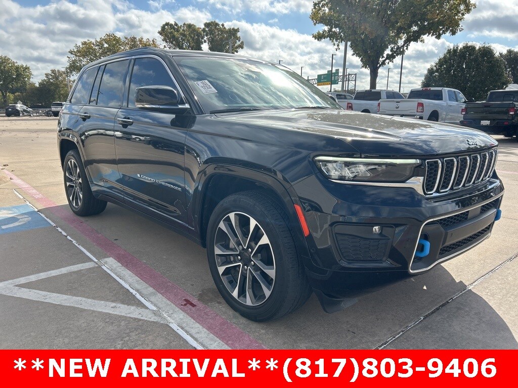 2023 Jeep Grand Cherokee Overland 4xe photo 2