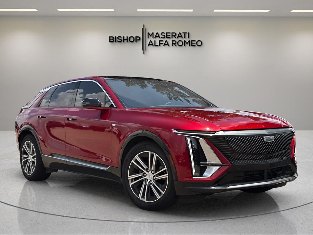Used 2024 Cadillac Lyriq Luxury SUV