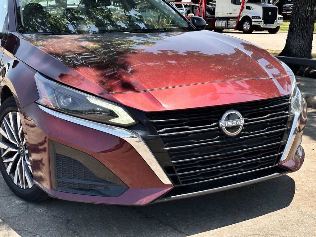Used 2025 Nissan Altima 2.5 SV Sedan