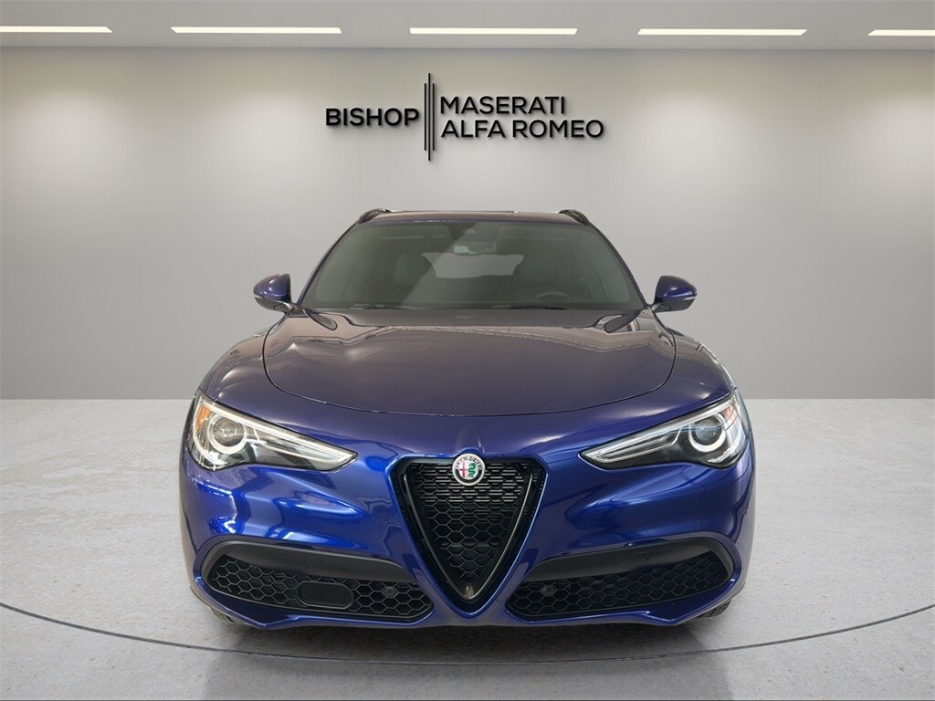 2022 Alfa Romeo Stelvio Sprint photo 2