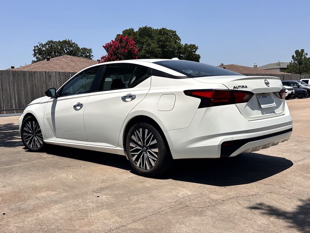 Used 2025 Nissan Altima 2.5 SV Sedan