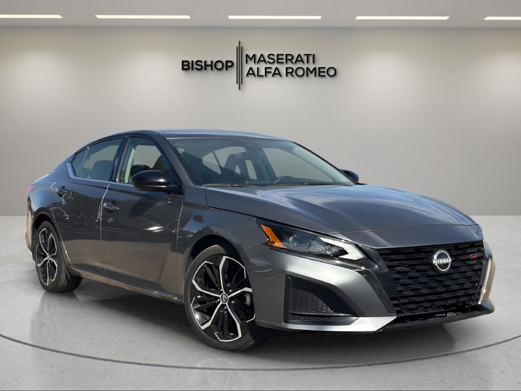2025 Nissan Altima SR